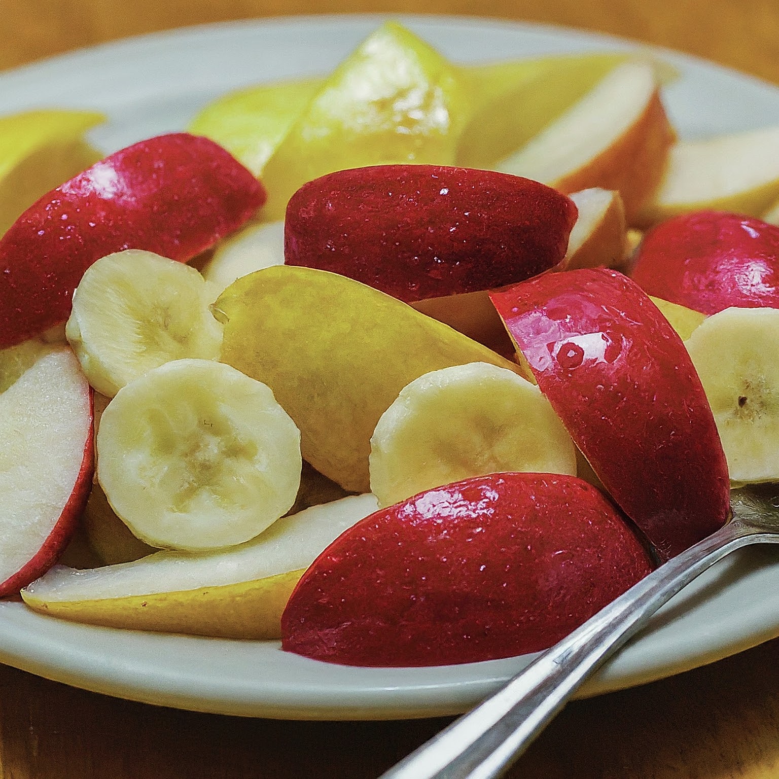 an image of a fresh fruits dessert